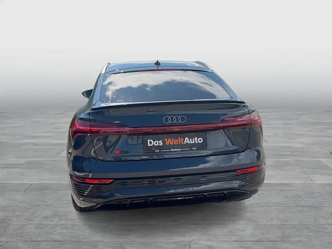 Audi Q8 50 e-tron quattro S line - Thumbnail 4