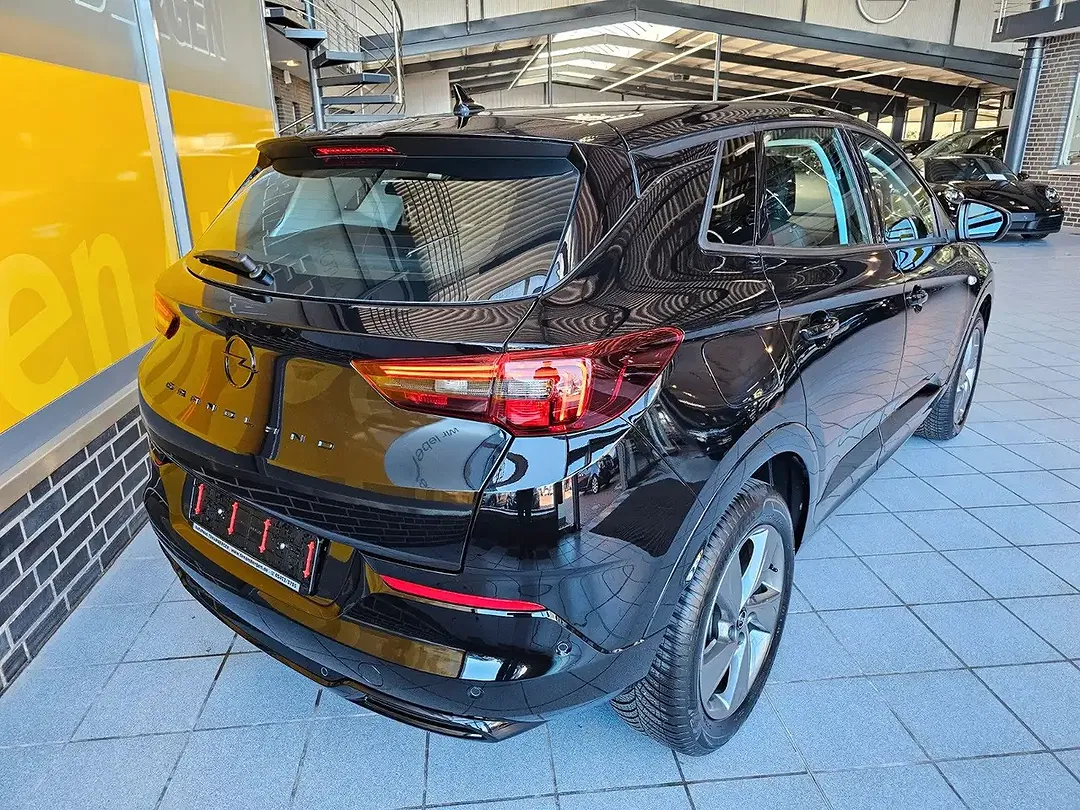 Opel Grandland X 1.2 GS Line - foto 2