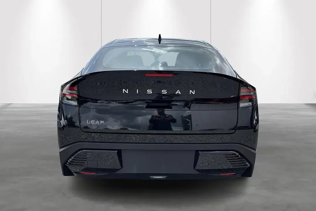 Nissan Leaf Plus - Thumbnail 11