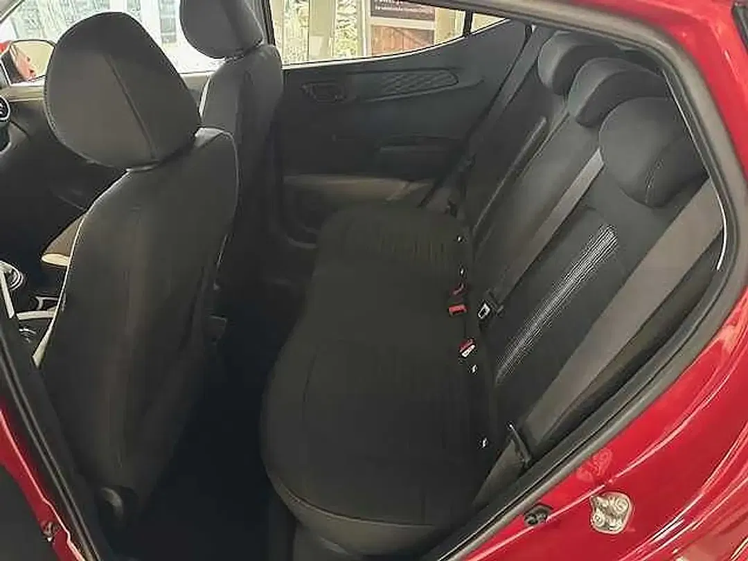 Hyundai i10 1.2 AMT Comfort Plus - Thumbnail 6