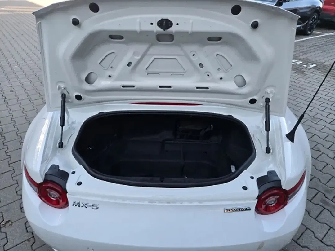 Mazda MX-5 1.5 6MT - Thumbnail 12