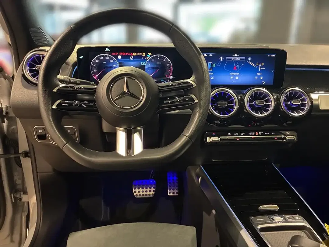 Mercedes-Benz GLB 200 AMG Night - Thumbnail 10