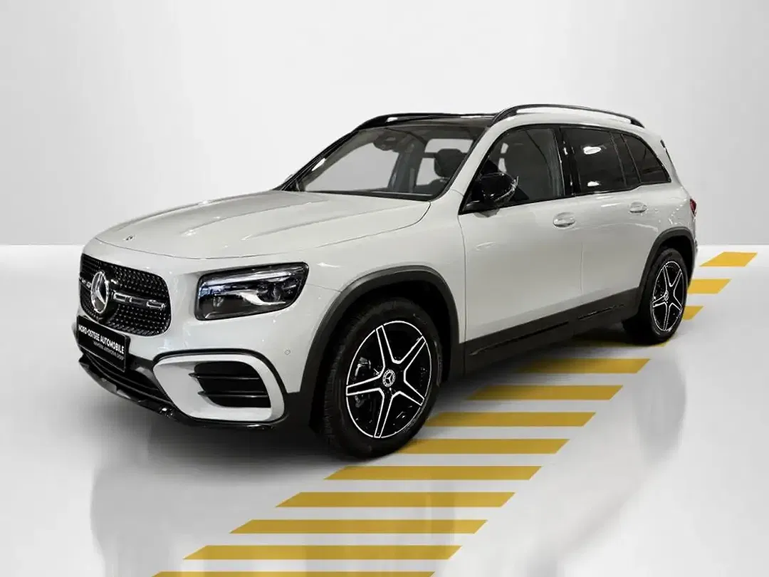 Mercedes-Benz GLB 200 AMG Night - Thumbnail 3