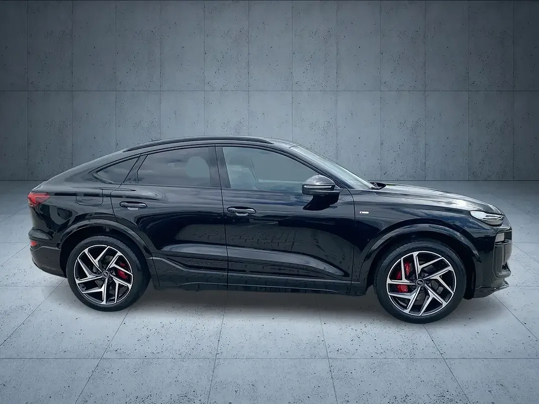 Audi Q6 e-tron performance Sportback S line - Thumbnail 5
