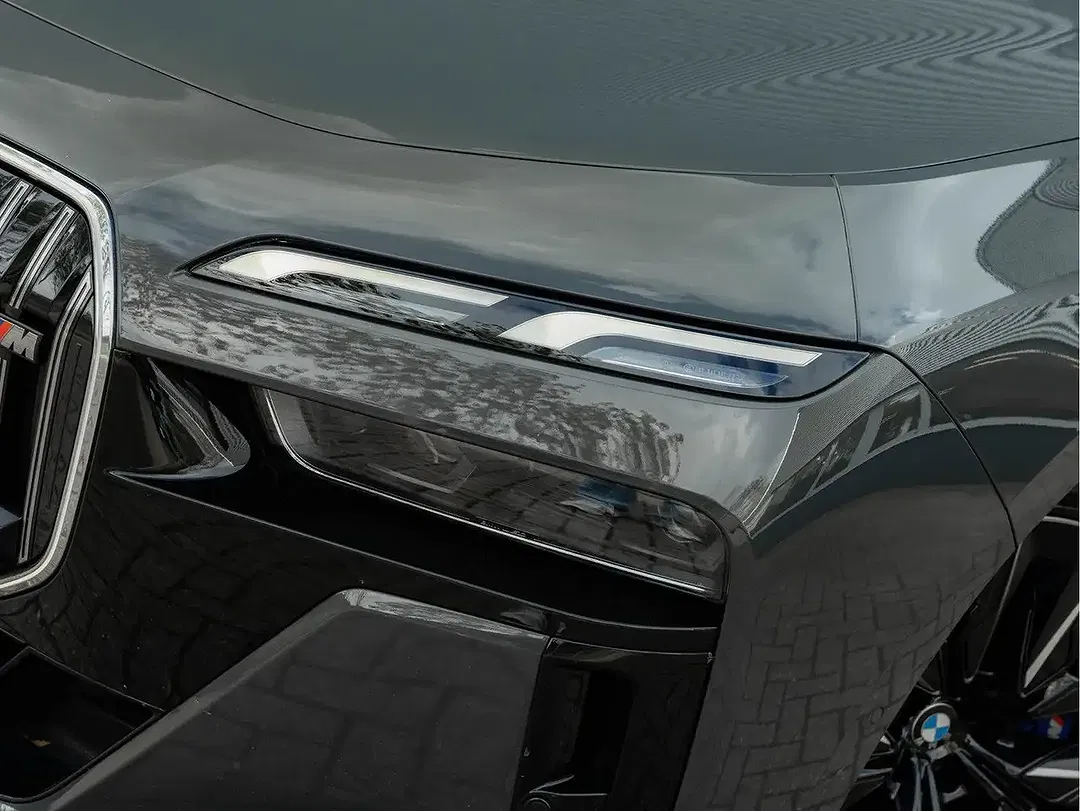 BMW i7 xDrive Executive Pro - Thumbnail 6