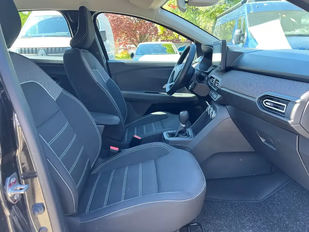 Dacia Logan TCe CVT Edition - Thumbnail 9