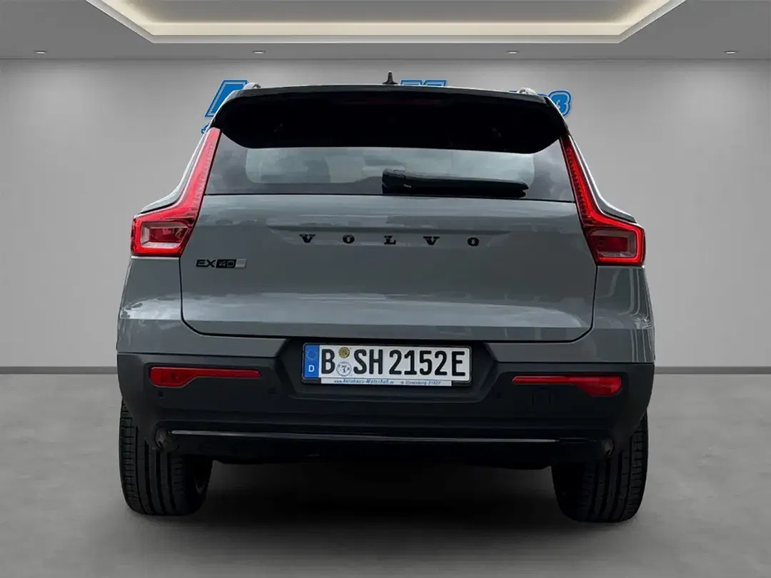 Volvo EX40 Single Motor Extended Range Plus Black Edition - Thumbnail 4