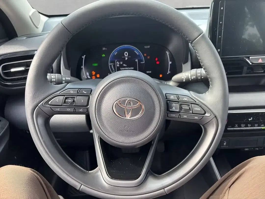 Toyota Yaris Hybrid Teamplayer - Thumbnail 10