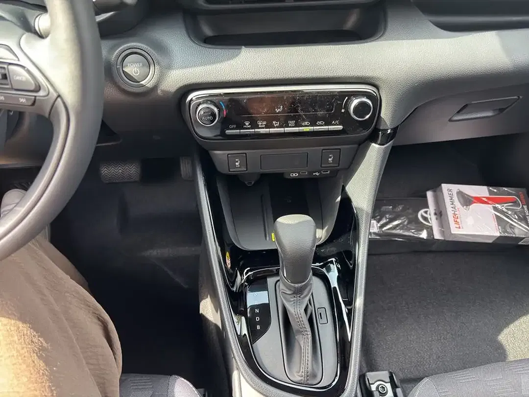 Toyota Yaris Hybrid Teamplayer - Thumbnail 13