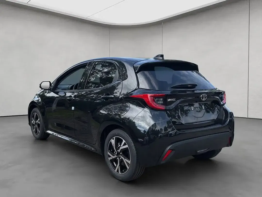 Toyota Yaris Hybrid Teamplayer - Thumbnail 3