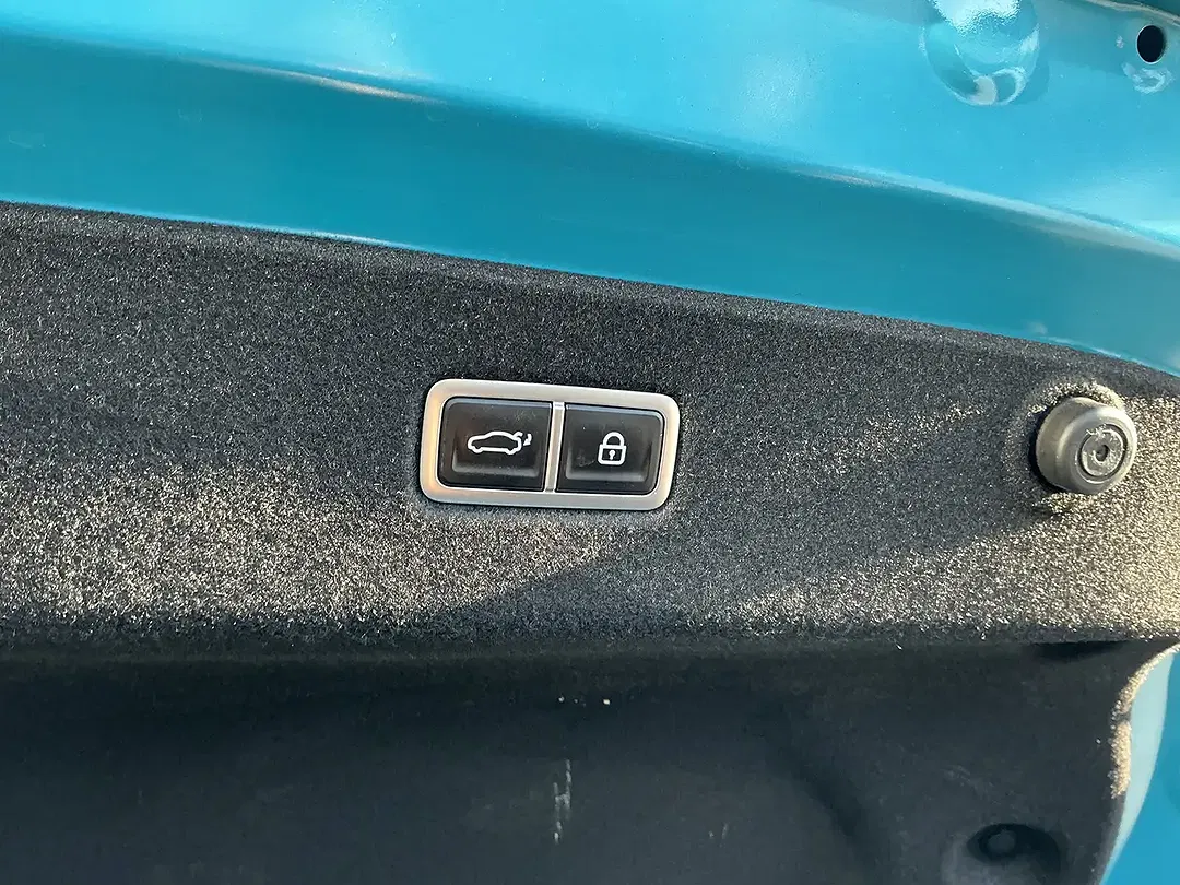Hyundai IONIQ 6 TECHNIQ - Thumbnail 4