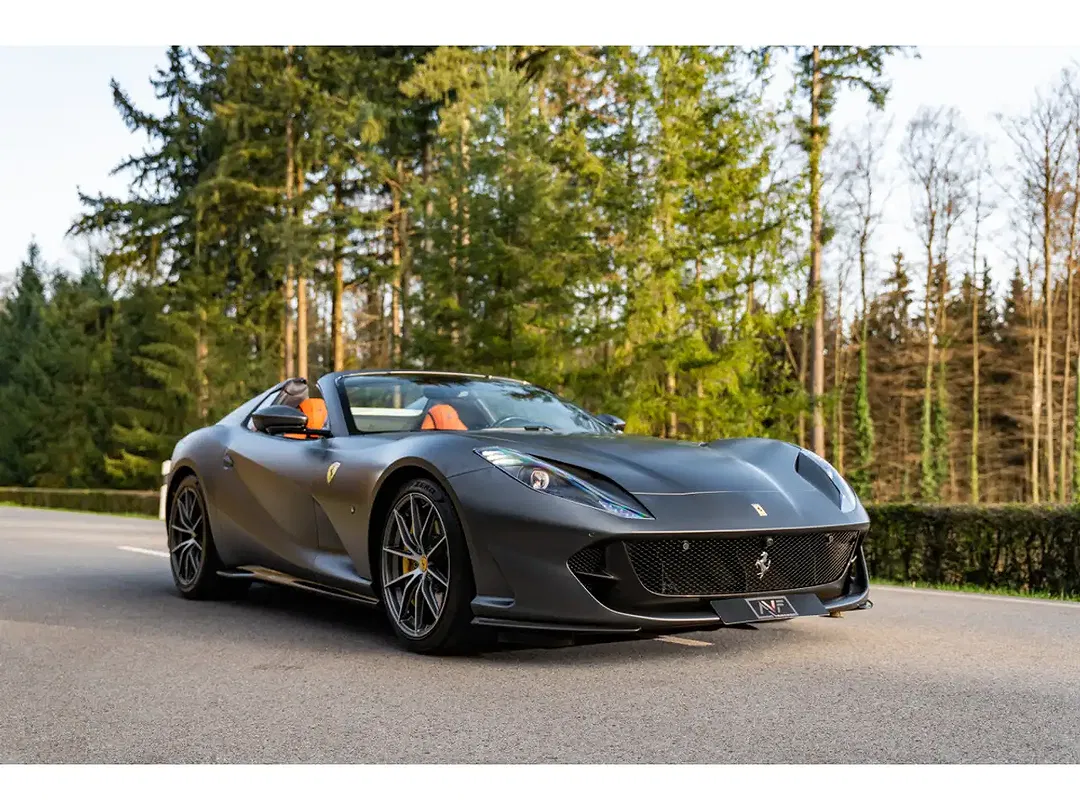 Ferrari 812 GTS - Thumbnail 3