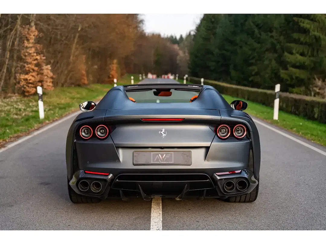 Ferrari 812 GTS - Thumbnail 6