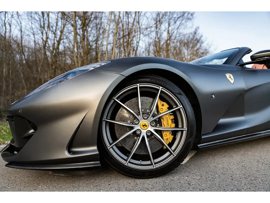 Ferrari 812 GTS - Thumbnail 9