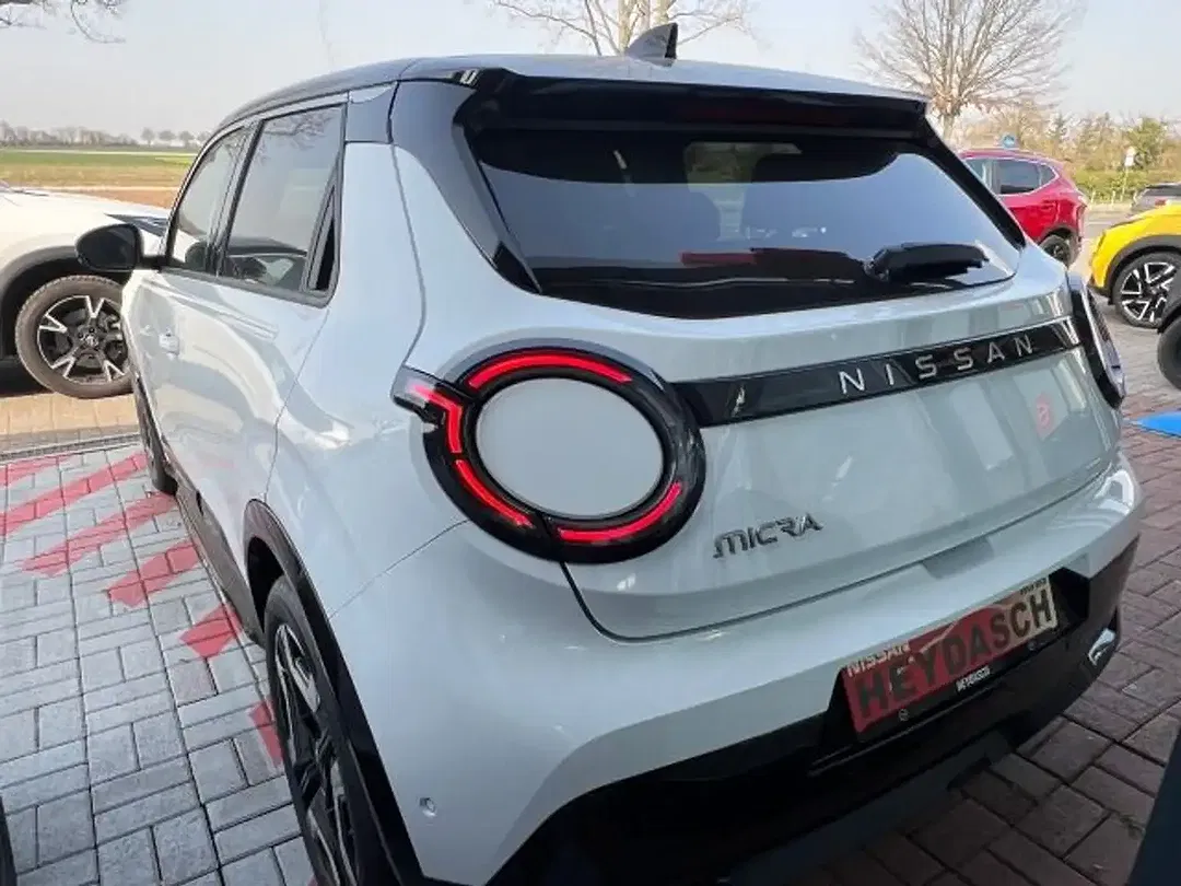 Nissan Micra Evolve - Thumbnail 4