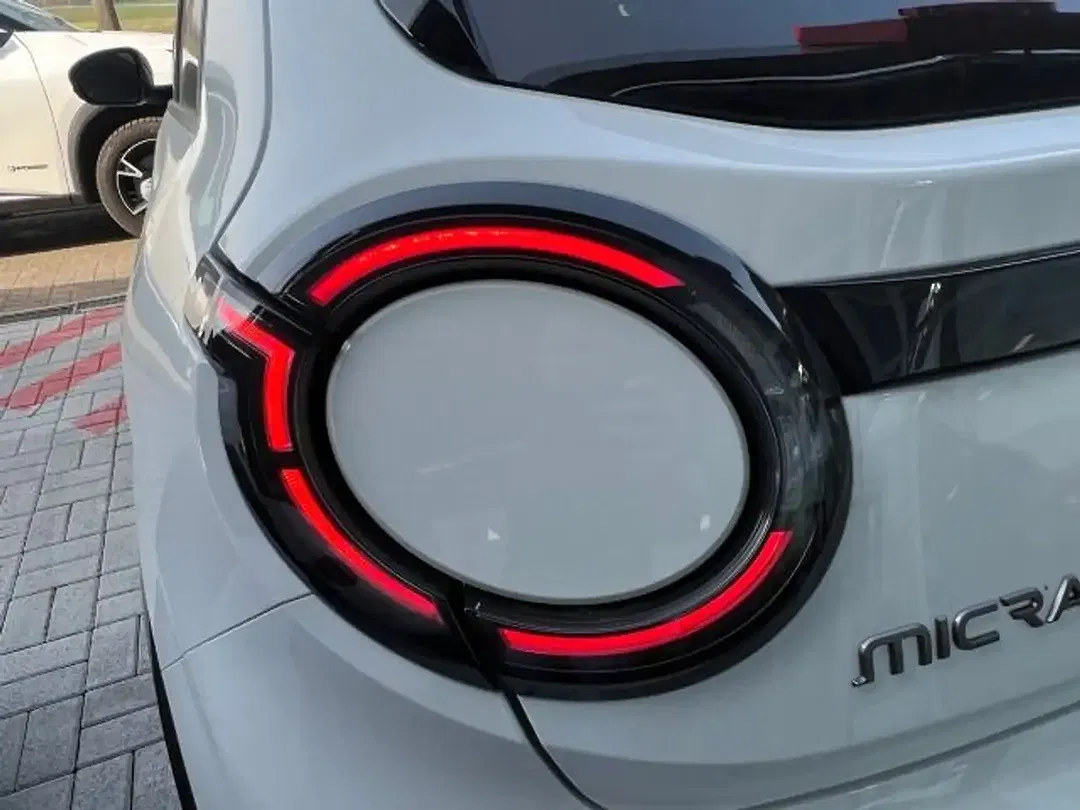 Nissan Micra Evolve - Thumbnail 5