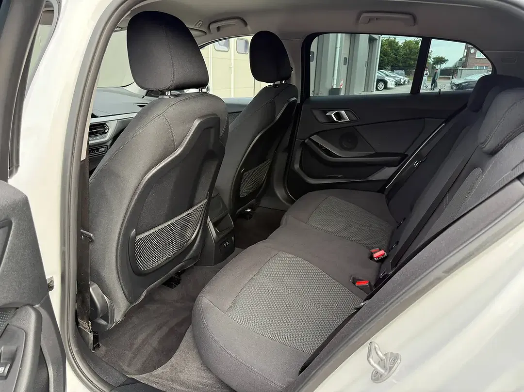 BMW 118 - Thumbnail 8