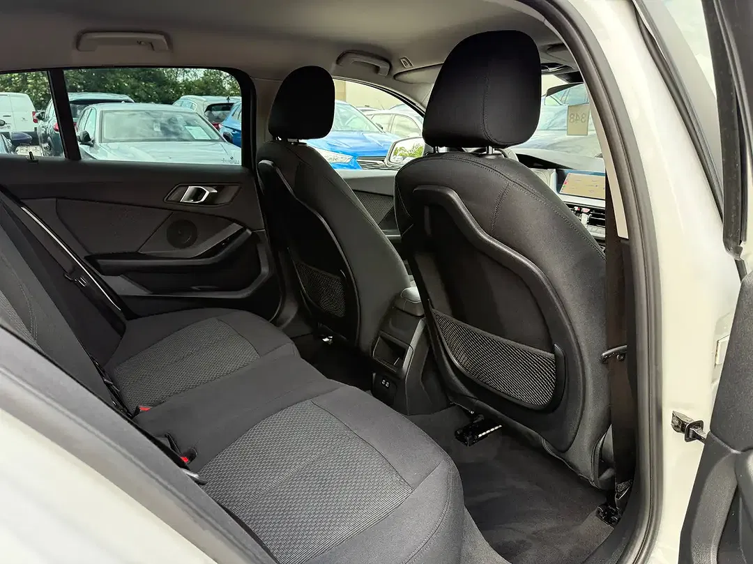 BMW 118 - foto 14