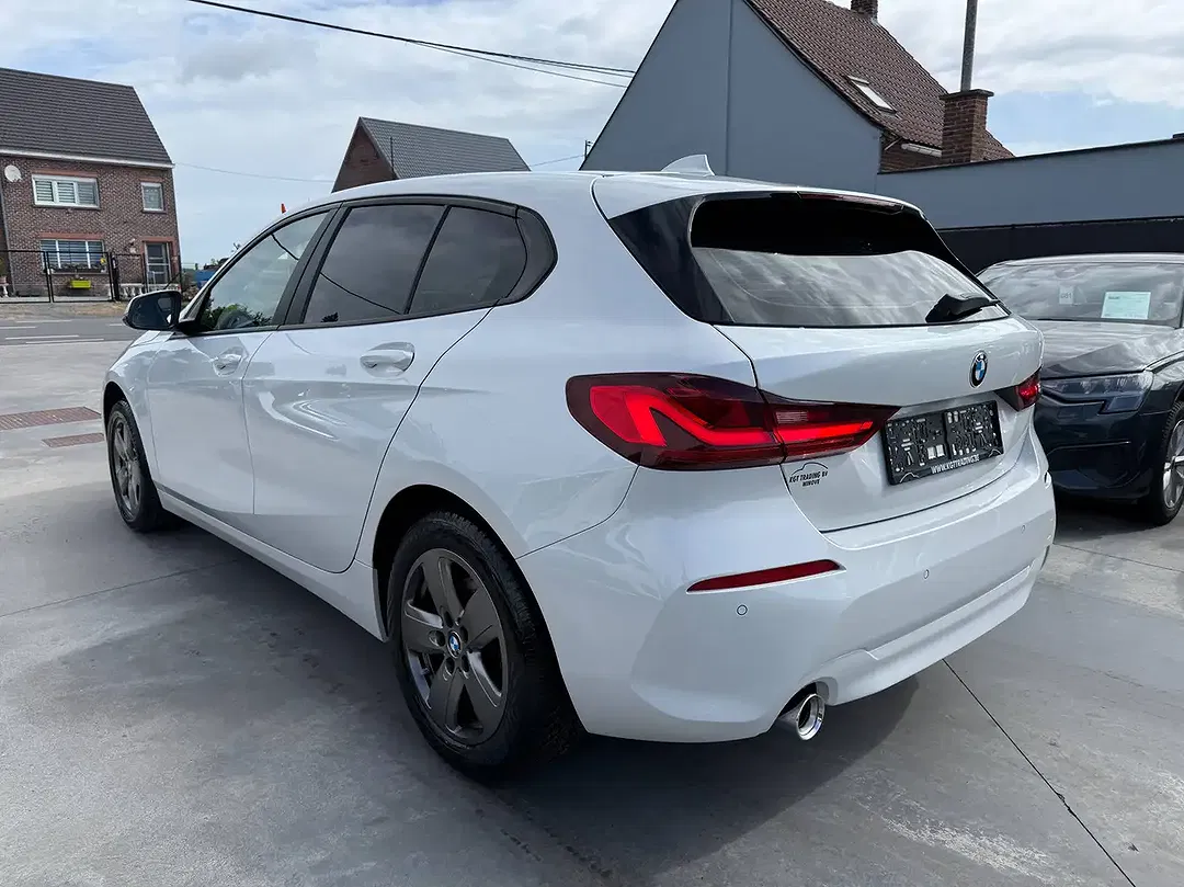 BMW 118 - Thumbnail 4