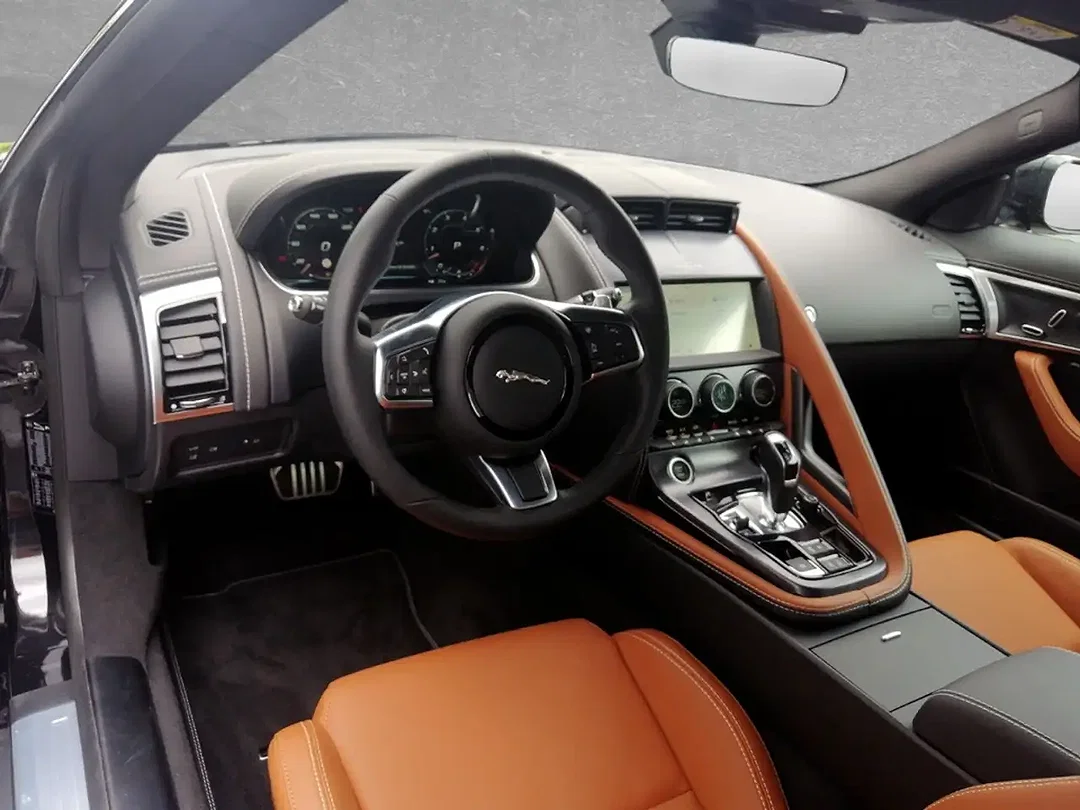 Jaguar F-Type P450 Coupe R-Dynamic Black - Afbeelding 1