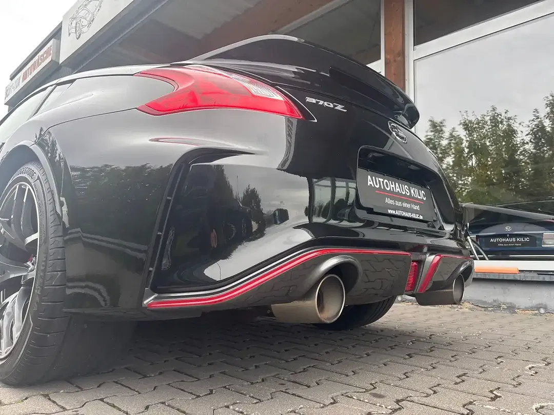 Nissan 370Z NISMO - Thumbnail 21