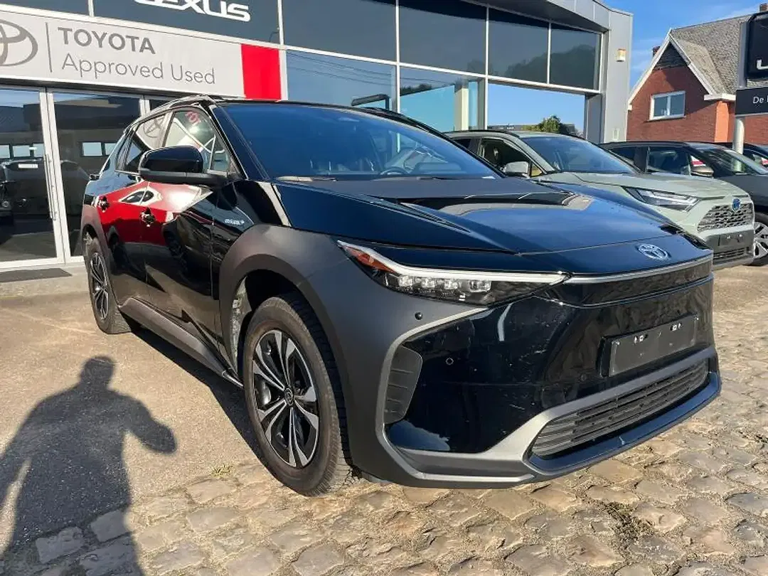 Toyota bZ4X Business Edition - foto 1