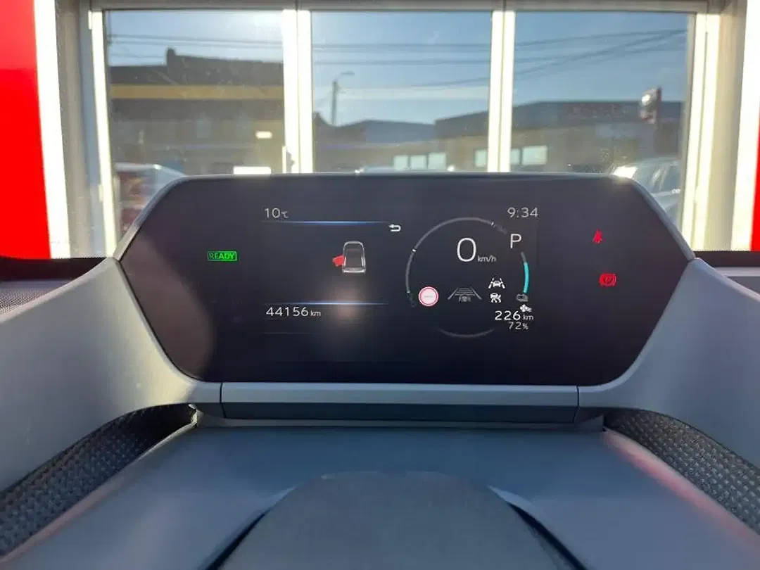 Toyota bZ4X Business Edition - Thumbnail 13