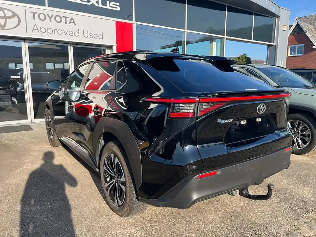Toyota bZ4X Business Edition - Thumbnail 4