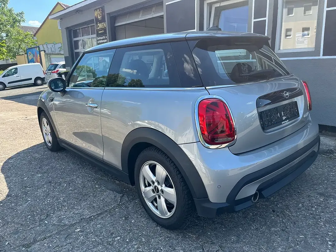 MINI Cooper Essential Trim - Thumbnail 5