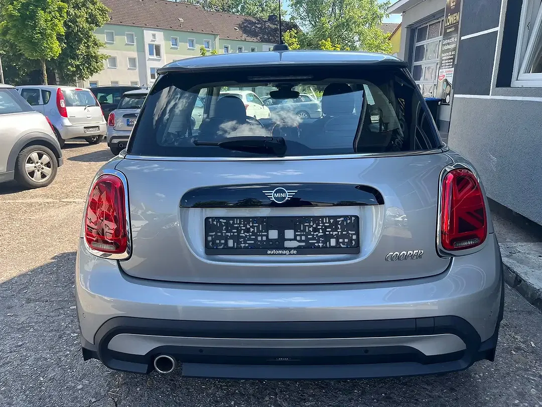 MINI Cooper Essential Trim - Thumbnail 6