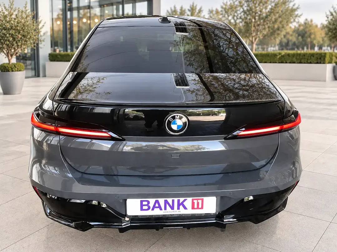 BMW 740 - Thumbnail 4