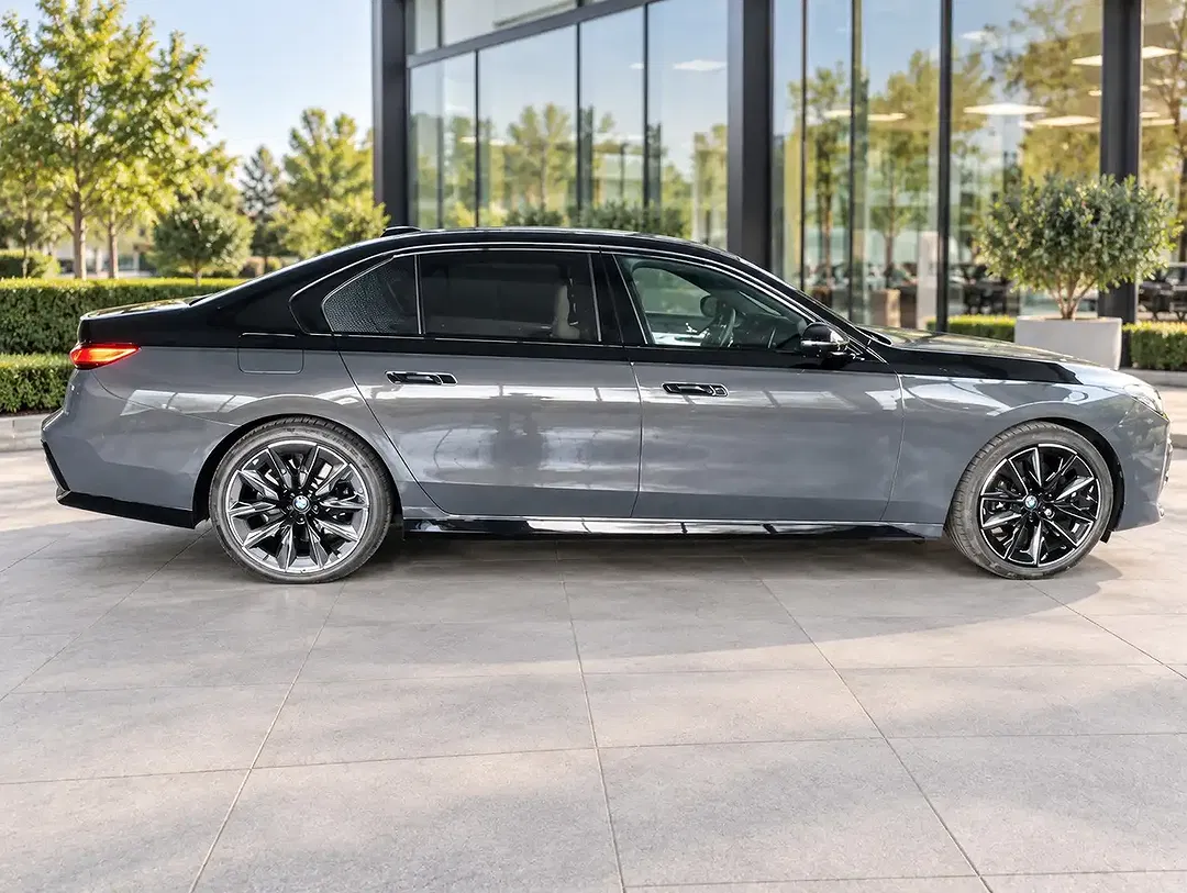 BMW 740 - Thumbnail 6