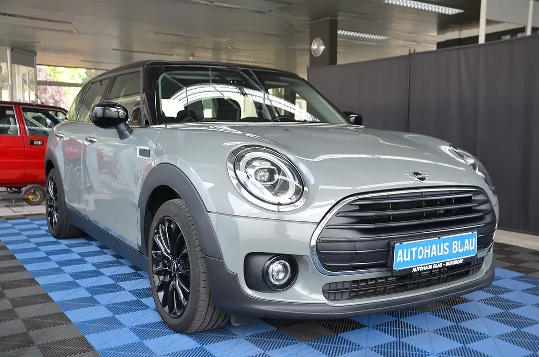 MINI Cooper Clubman AUT - Thumbnail 3