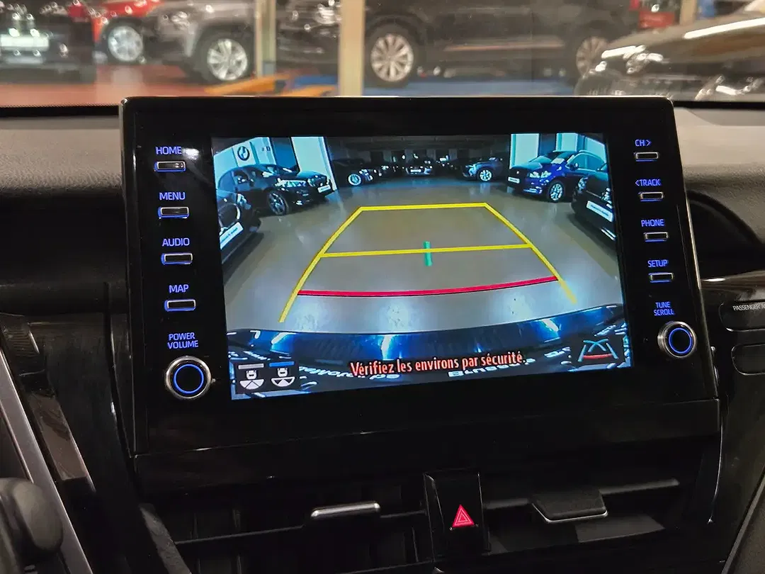 Toyota Camry Hybrid Premium Plus - Thumbnail 23