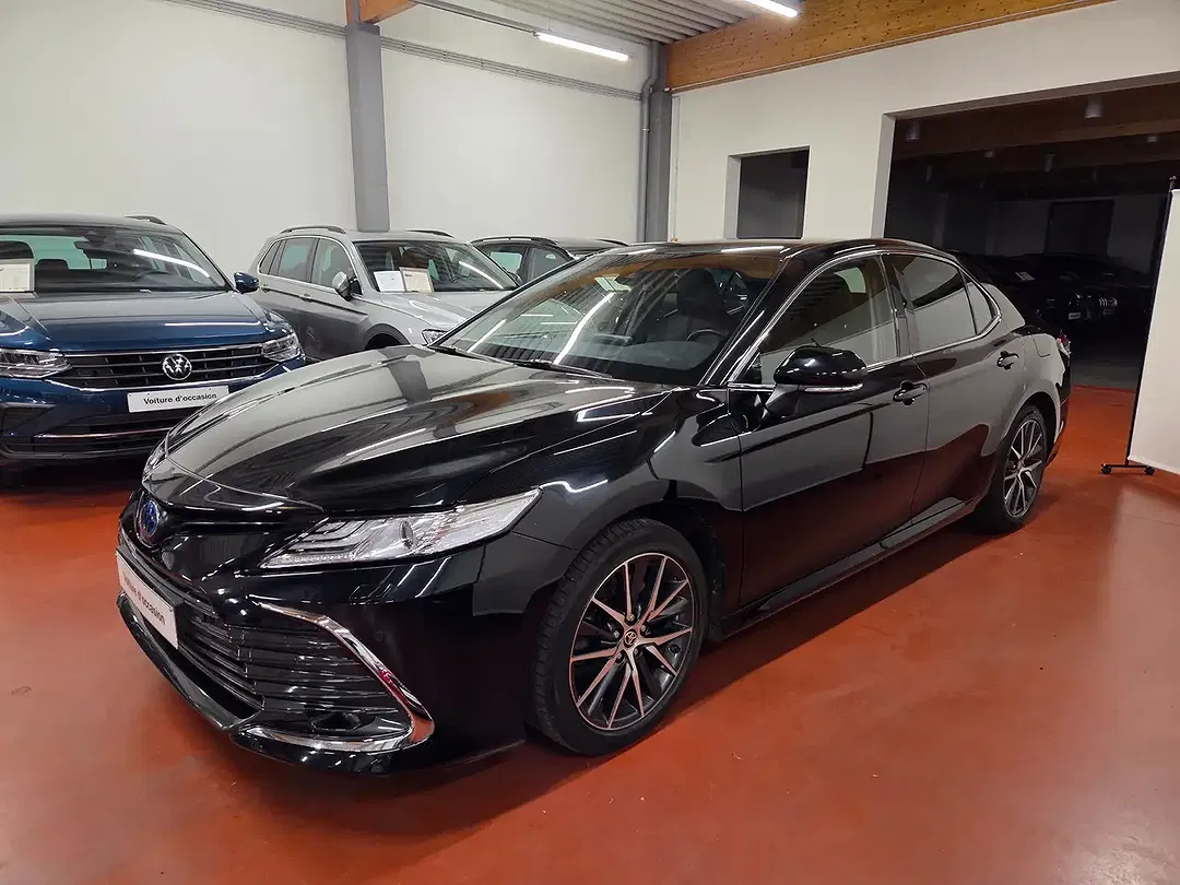 Toyota Camry Hybrid Premium Plus - Thumbnail 6