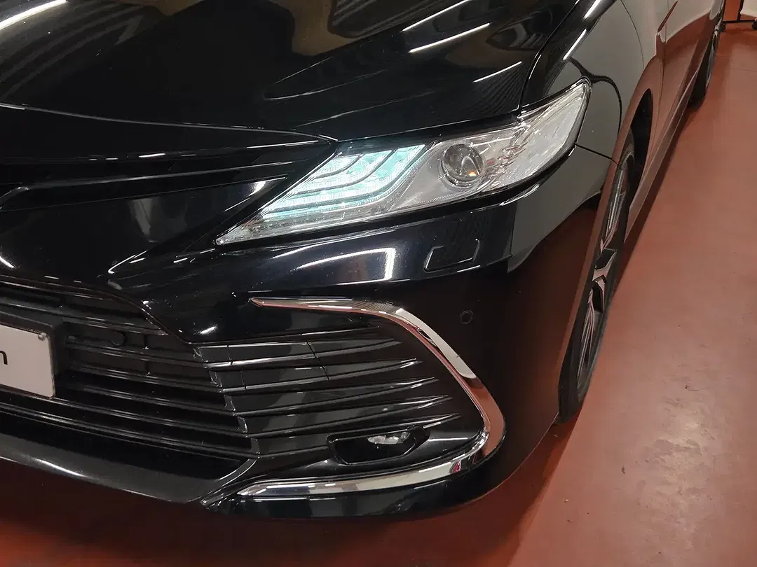 Toyota Camry Hybrid Premium Plus - Thumbnail 7