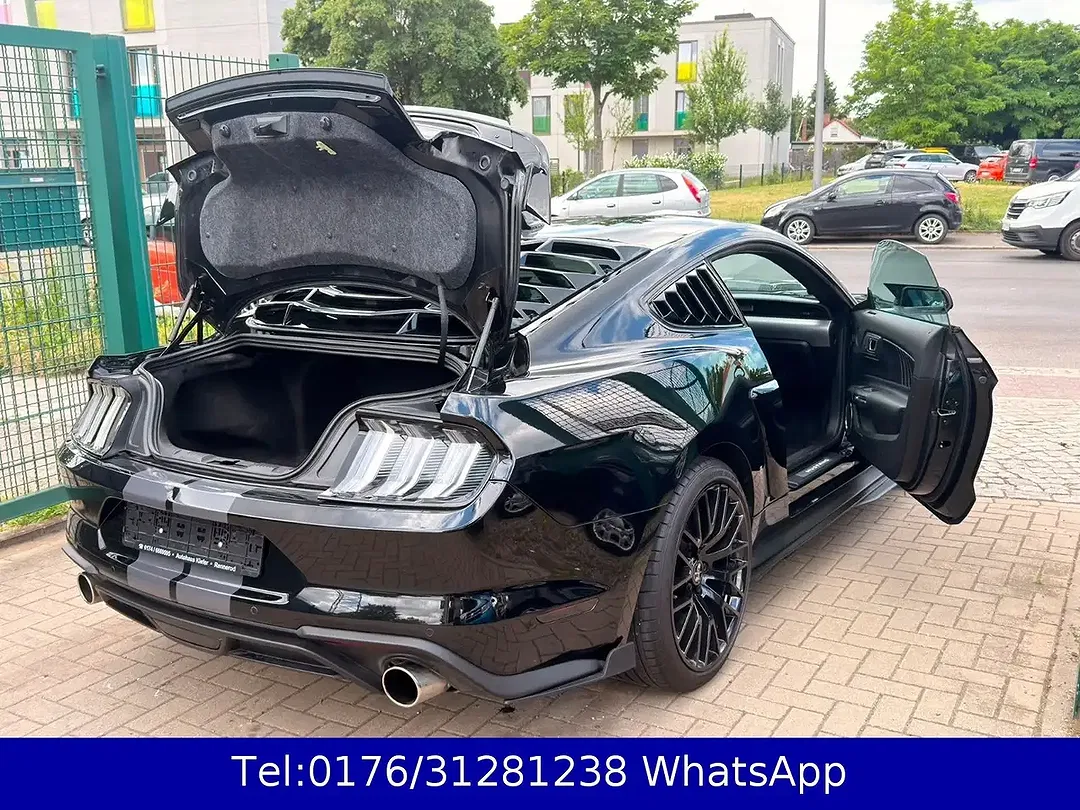 Ford Mustang GT - Thumbnail 12