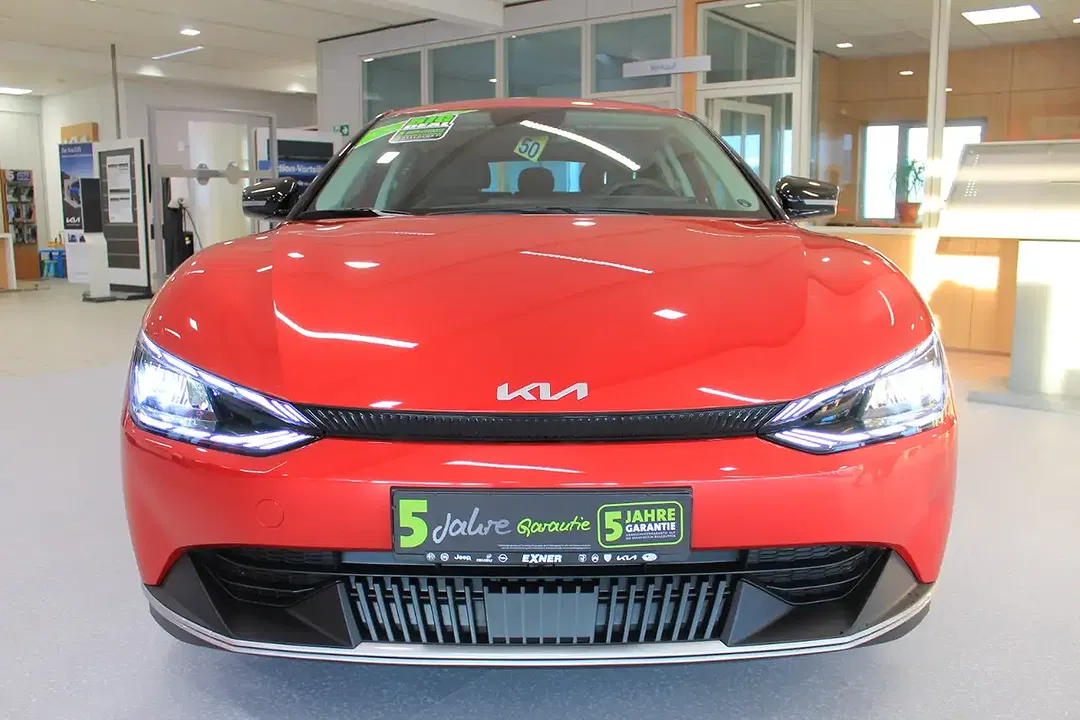 Kia EV6 - Thumbnail 7