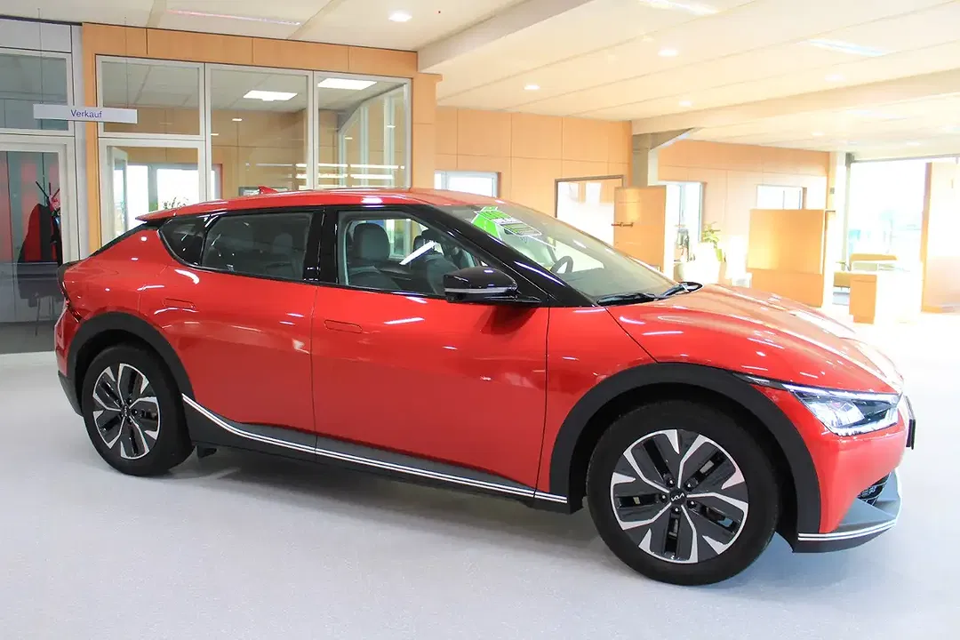 Kia EV6 - Thumbnail 8