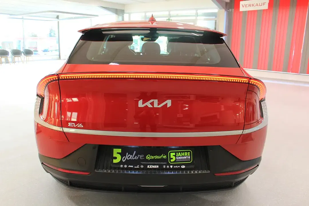 Kia EV6 - Thumbnail 9