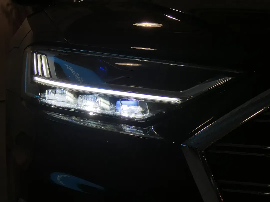 Audi A8 60 TFSI e quattro - Thumbnail 4