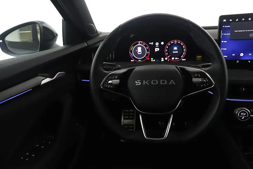 Skoda Superb PHEV Combi - Thumbnail 10