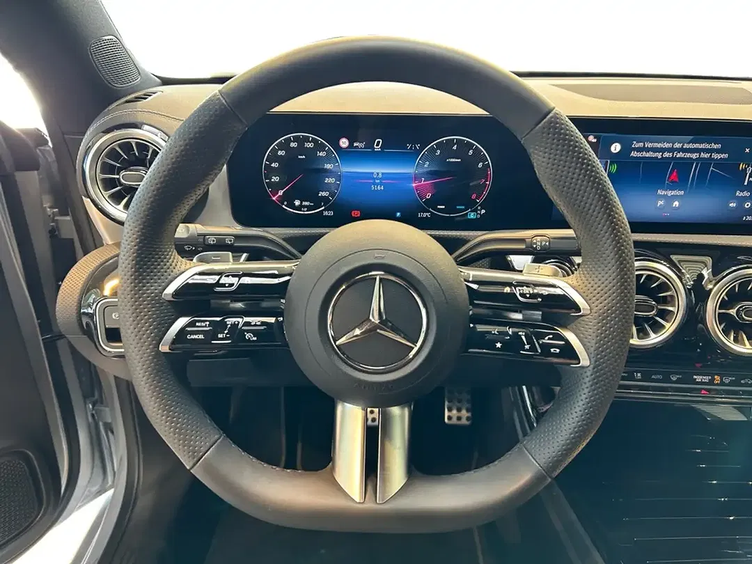 Mercedes-Benz CLA 200 AMG MBUX Night - Thumbnail 10