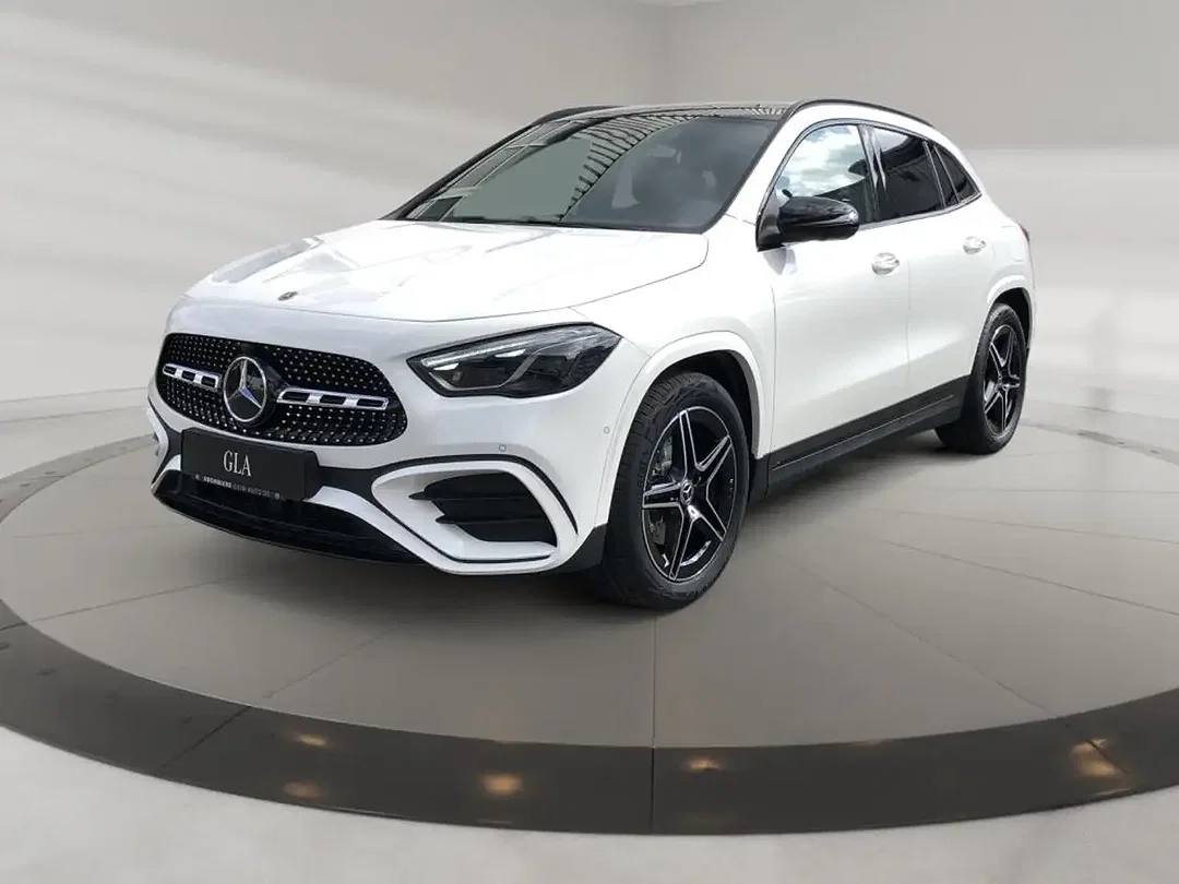 Mercedes-Benz GLA 200 AMG MBUX Night - Afbeelding 1