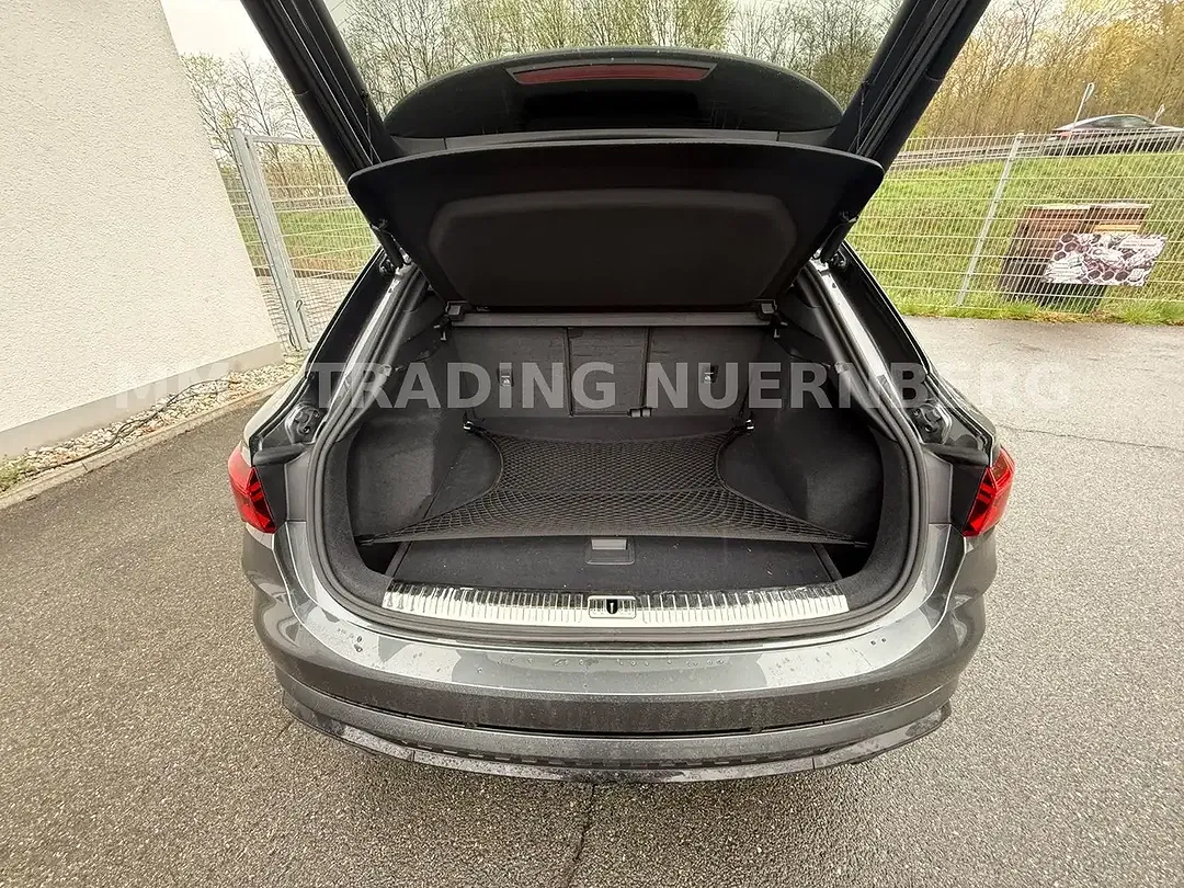 Audi RS Q3 2.5 - Thumbnail 18