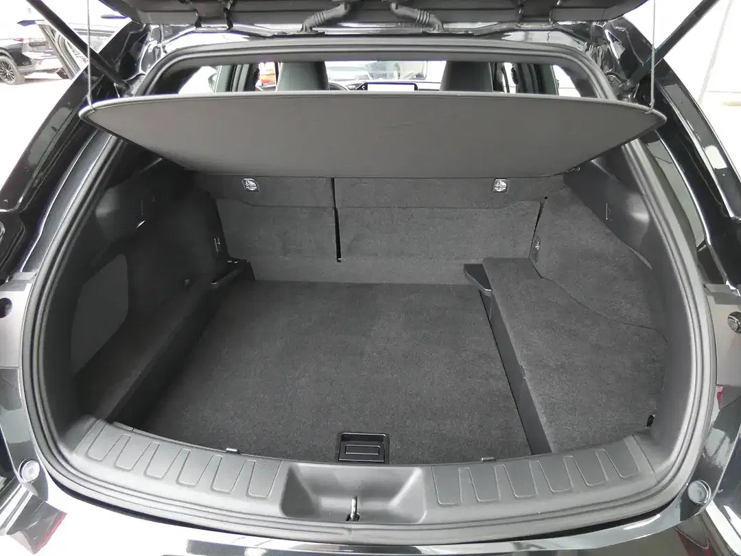 Lexus UX 250h Hybrid - Thumbnail 14