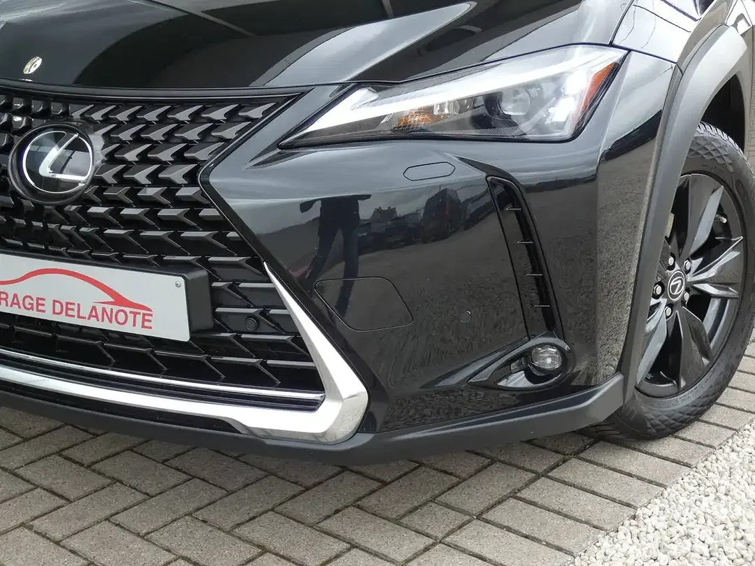 Lexus UX 250h Hybrid - Thumbnail 3