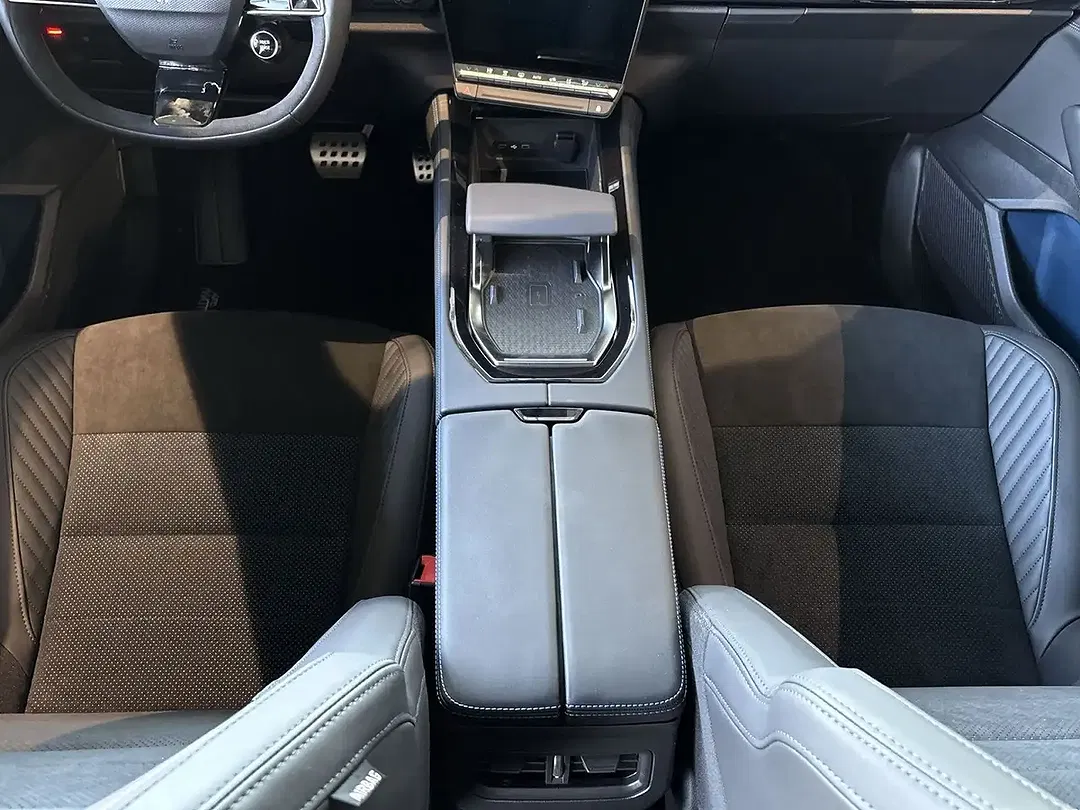 Renault Rafale - foto 15