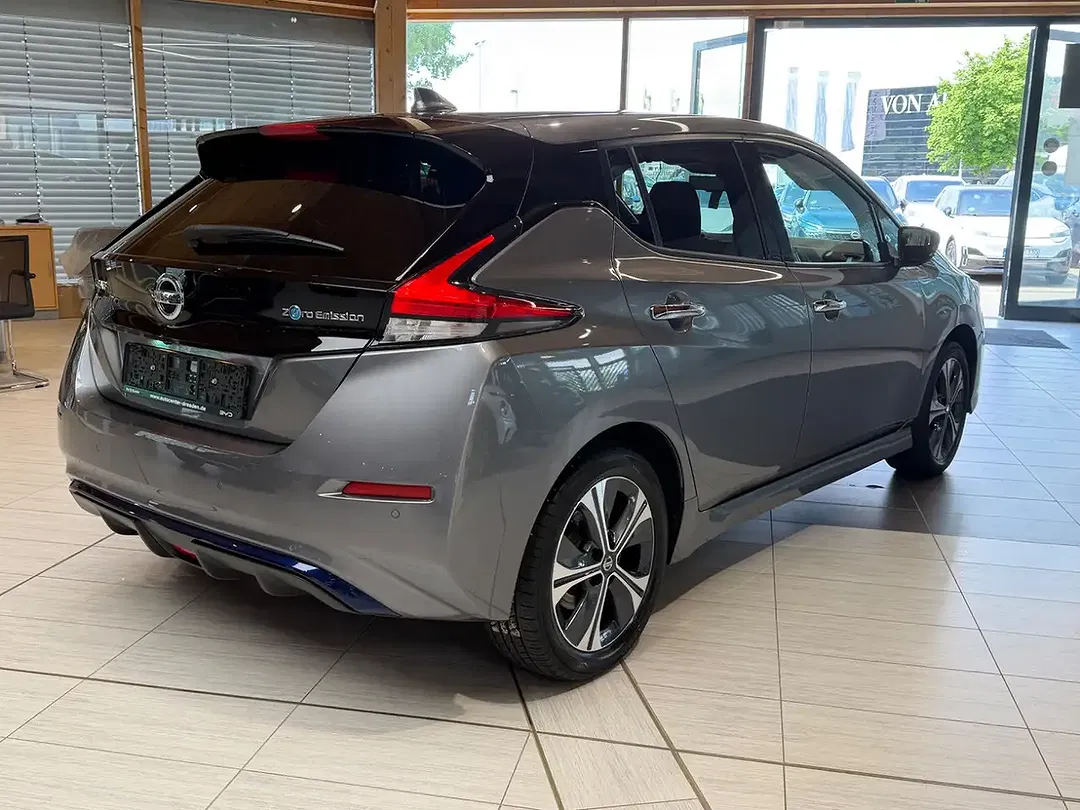 Nissan Leaf Tekna - Thumbnail 5