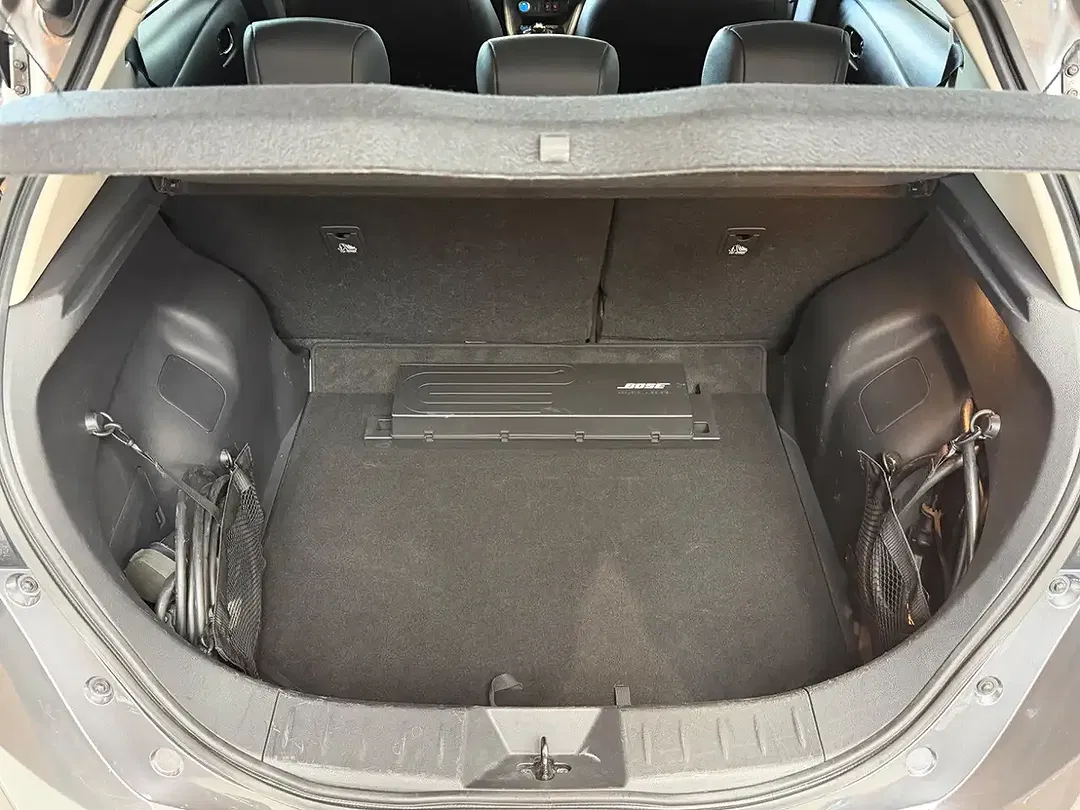 Nissan Leaf Tekna - Thumbnail 7